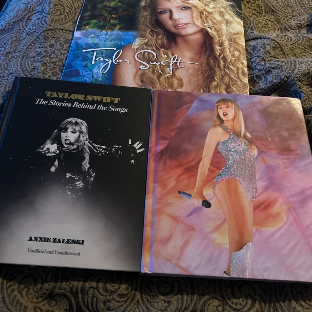 Taylor Swift Book Collection